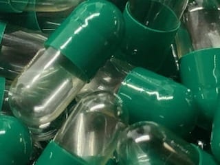 CapsuleUSA-gelcaps-green-clear-size5